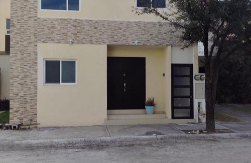 Apodaca House | casa confortabla y relajante con alberca y laguna