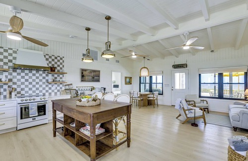 Alligator Point House | Casa Del Mare | Beach to Bay on Alligator Point
