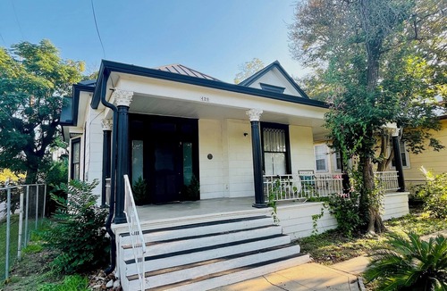 Government Hill House | Casa Joy: Chic Historic Home w/King Bed