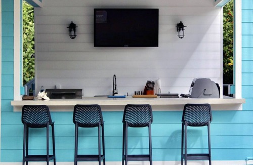 Jose's Hideaway House | Casa Palma Hideaway! 4BD/3BA, Pool, Golf Cart,Outdoor Kitchen, Boat Slip + More!