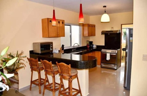 Villa Juarez House | Casa Sol 4 Bedroom Villa with pool close to the beach 380 mbps