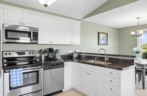 Stanley Bridge House | Cavendish Golf Villa - Minutes to the best courses and beaches!