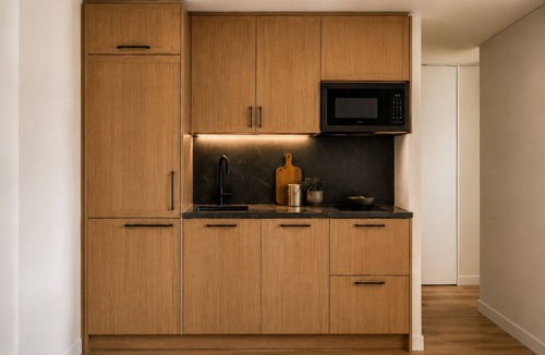 Downtown Toronto Apartment | Central Studio Suite in Downtown Toronto