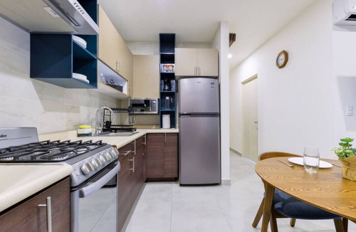 Monterrey Centro Apartment | ¡Cerca de Fundidora! 6 ppl, GYM, Parking & 3 camas