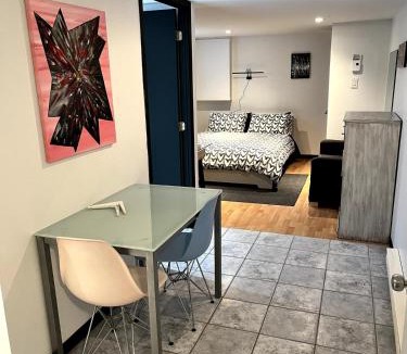 Longueuil Apartment | Charmant petit studio à 15 minutes de Montréal