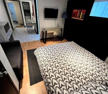 Longueuil Apartment | Charmant petit studio à 15 minutes de Montréal