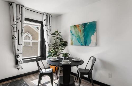Penn-Knox Apartment | Charming 1BR,1BA Gem with Free Parking in Philly