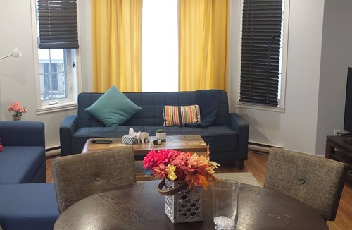 Laval Apartment | Charming 2-bedroom apartment with WiFi, AC in peaceful Laval