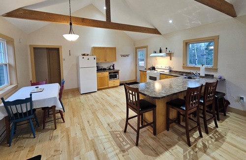 Georgetown Cottage | Charming 2-bedroom cottage with AC, WiFi in lovely Georgetown