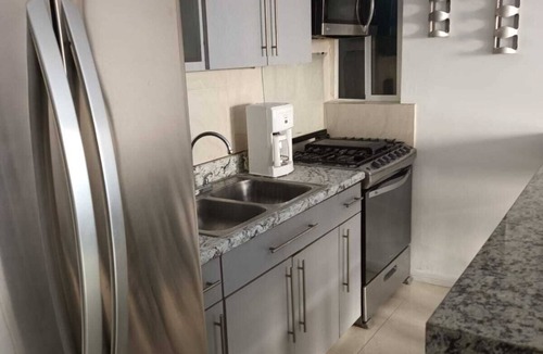 Tijuana House | Charming 2-bedroom townhome in beautiful Tijuana with AC Zona Rio secure