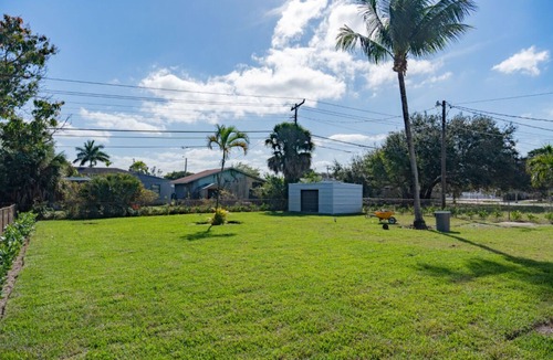 Miami Gardens House | Charming 3-bedroom 3 Bath house in Miami Gardens with AC, WiFi