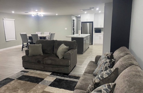 San Benito House | Charming 3-bedroom house in delightful San Benito with WiFi, central AC and Heat