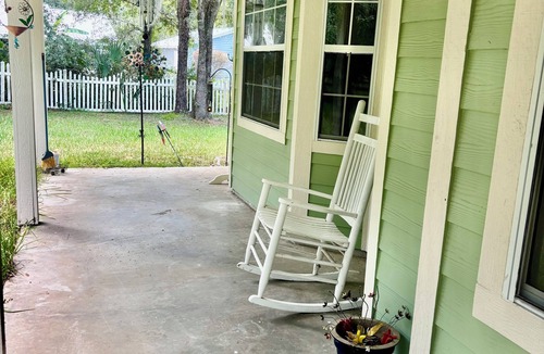 Trenton House | Charming 3-bedroom house in Trenton near Florida Springs