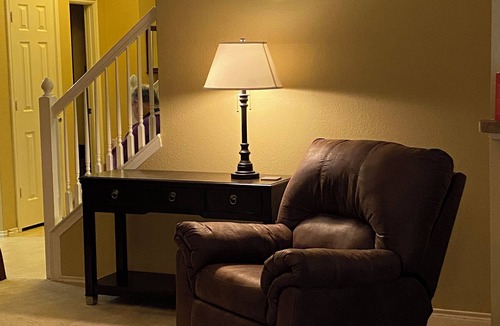 Elmo House | Charming 4-bed/3 bath house in Rockwall. Every stay is 5-Stars. Big bedrooms.