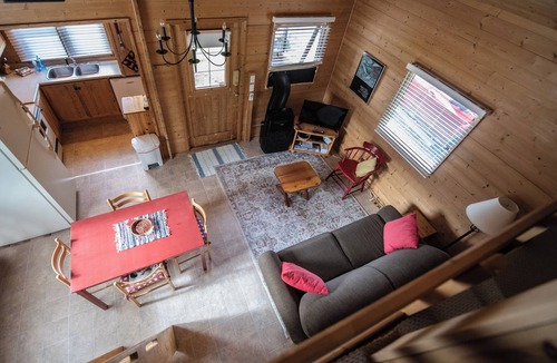 Scotch Creek Cabin | Charming, affordable cabin - steps from the beach!