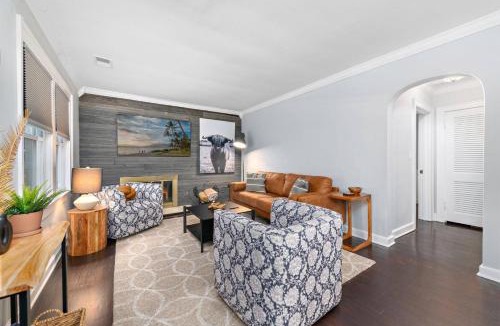 Fairway House | Charming Cape Cod w fenced yard dog-friendly
