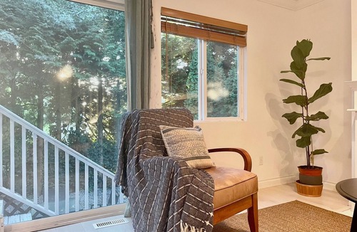 Walnut Grove House | Charming entire house