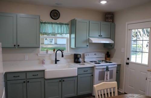 Caldwell Other | Charming Little Ranch House in Cook’s Pt - perfect for any Aggie Event!