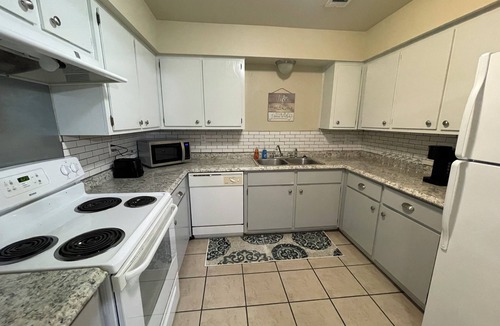 Southwood Valley Apartment | Charming Lodging! High-Quality Hospitality! (D)