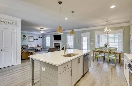 Grovetown House | Charming Masters Week Home with 1/2 acre backyard.