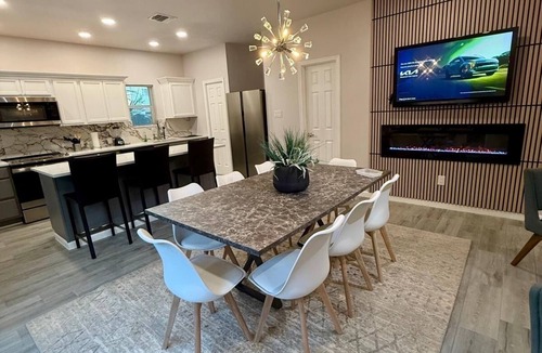 Five Points House | Charming townhome downtown san antonio