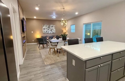 Five Points House | Charming townhome downtown san antonio