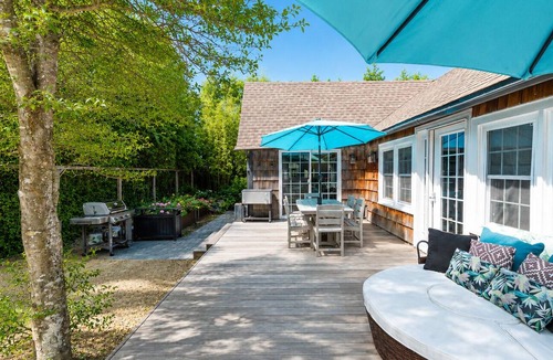 Ocean Bay Park House | Charming & Updated 3 BR + Loft in Ocean Bay Park with Pool & Hot Tub Just 1.