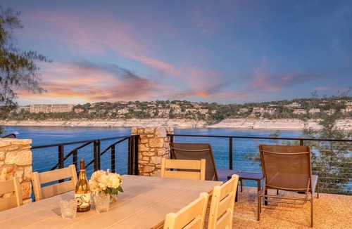 Point Venture House | Chasing Summer - Private Lakefront Luxury on Lake