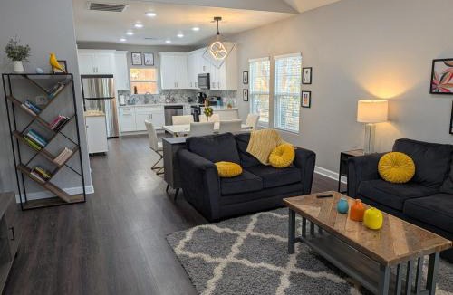 Canyon Lake House | Cheerful 3BR 2BA House Minutes from Canyon Lake