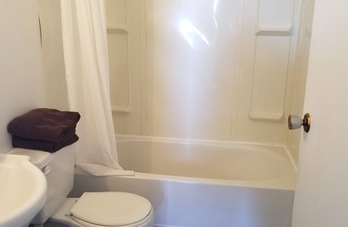 Edgetts Landing Cottage | Chocolate River Cottages - Chocolate River 1 Bedroom Cottage #6