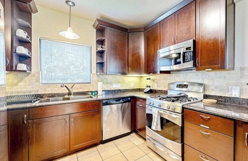 Clarksville House | City-View Austin Penthouse on West 6th Street Near Restaurants & Parks - Dogs OK