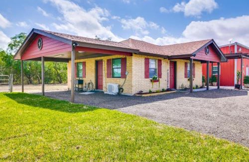 San Benito House | Classy San Benito Vacation Rental with Chiminea!