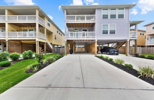 La Porte House | Coastal Cove is a peaceful, cozy and relaxing wit lots of room to enjoy.