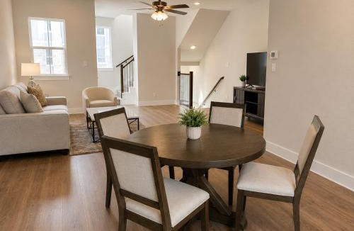 Plano Villa | Collin Creek Executive Residence