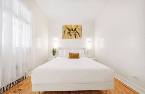 Southeast Yonkers Apartment | Comfortable 3BR Getaway Free Parking NYC Access Perfect for Groups