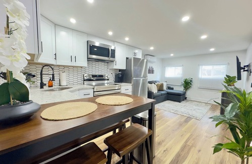 Delair House | Comfortable 5BR Getaway+Jetted Tub + Family Friendly
