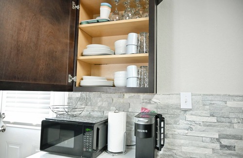 Southside House | Comfortable & Private Home Perfect for Families & Business Travelers!