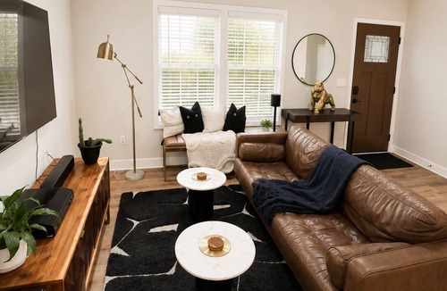 Church Street House | Contemporary Modern 2bed 2bath house with a grill, yard & office near Airport