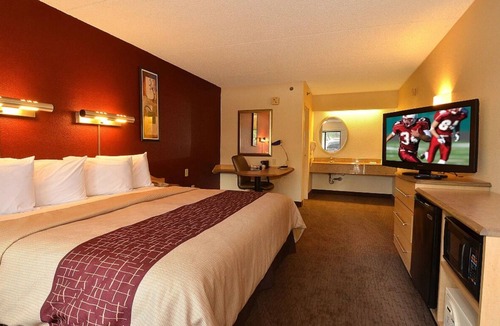 North San Antonio - SAT Hotel | Couple Stay: Room with Free Coffee & Welcoming Pet