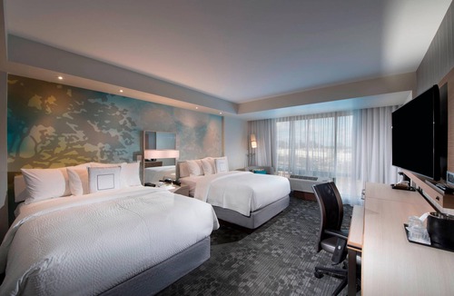 Alpharetta Hotel | Courtyard by Marriott Atlanta Alpharetta/Avalon Area