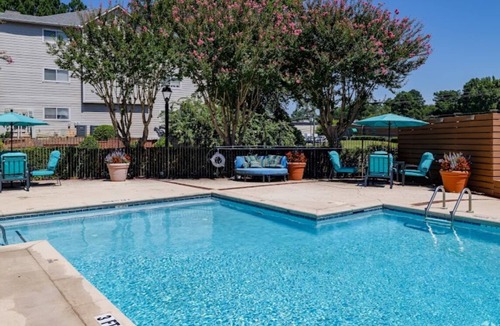 North Decatur Apartment | Cozy 1-bedroom apartment in perfect Decatur with pool and gym access. Near Emory