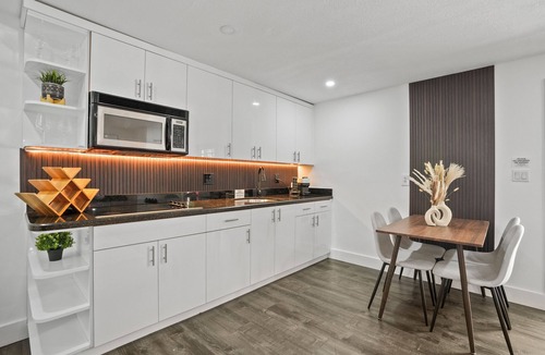 Tamiami Apartment | Cozy 1-bedroom apartment in Prima location Miami up to 4 guests