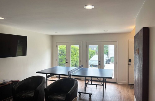 Garden Hills House | Cozy 1-bedroom building in pleasant Atlanta with AC