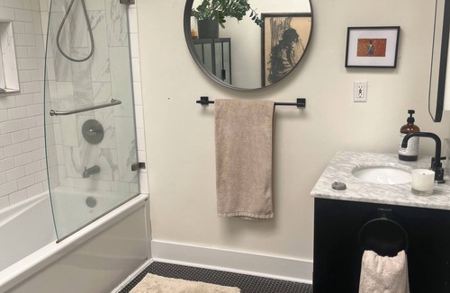 Castleberry Hill Condo | Cozy 1-bedroom condo in Atlanta walking distance to Mercedes Benz Stadium