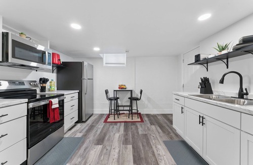 Rosedale Apartment | Cozy 1-bedroom studio in wonderful Kansas City close to KU Medical Center!