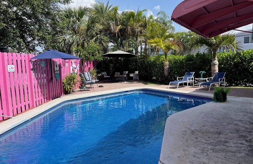Harbordale House | Cozy 1-bedroom bungalow in delightful Fort Lauderdale with AC and Pool