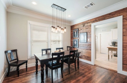 Highland Park House | Cozy 2 bd/2ba House - Riverwalk Alamodome Freeman Airport all w/i 8-15 min