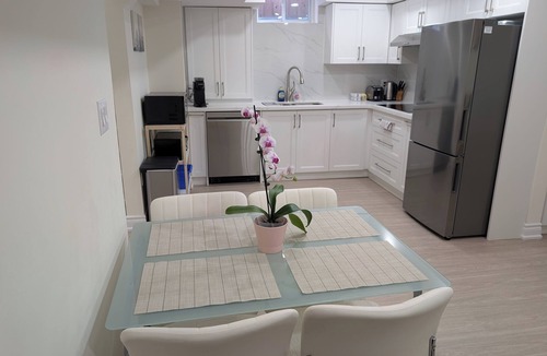 Scarborough Apartment | Cozy 2-Bedroom Basement Apartment In Toronto