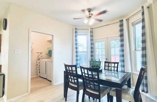 Helotes House | Cozy 4 bedroom house for your family vacation!