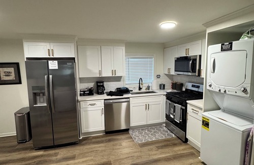Atlanta Apartment | Cozy and relaxing apartment with Free WiFi located in vibrant Atlanta.
